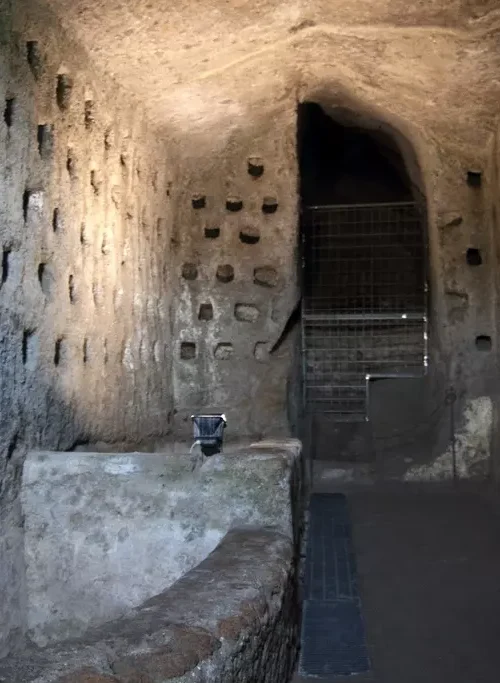 Tour di Orvieto underground e aperitivo di fronte al Duomo